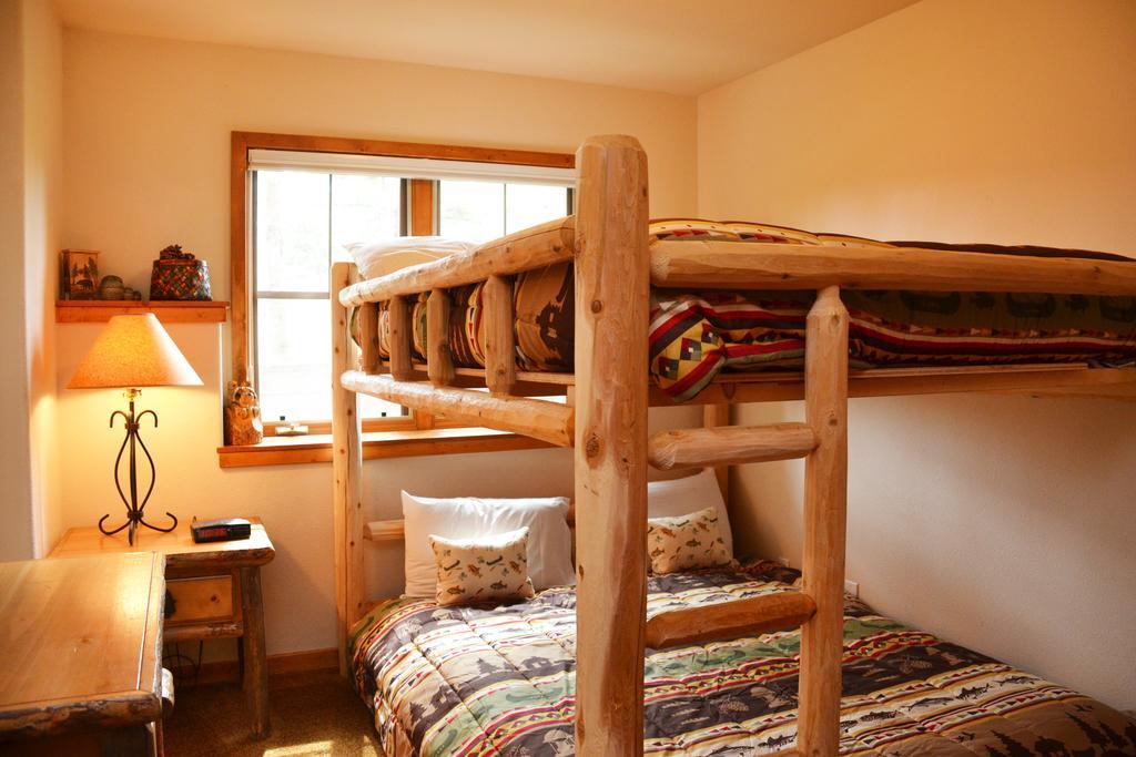 Los Pinos By Ski Village Resorts Breckenridge Exterior photo